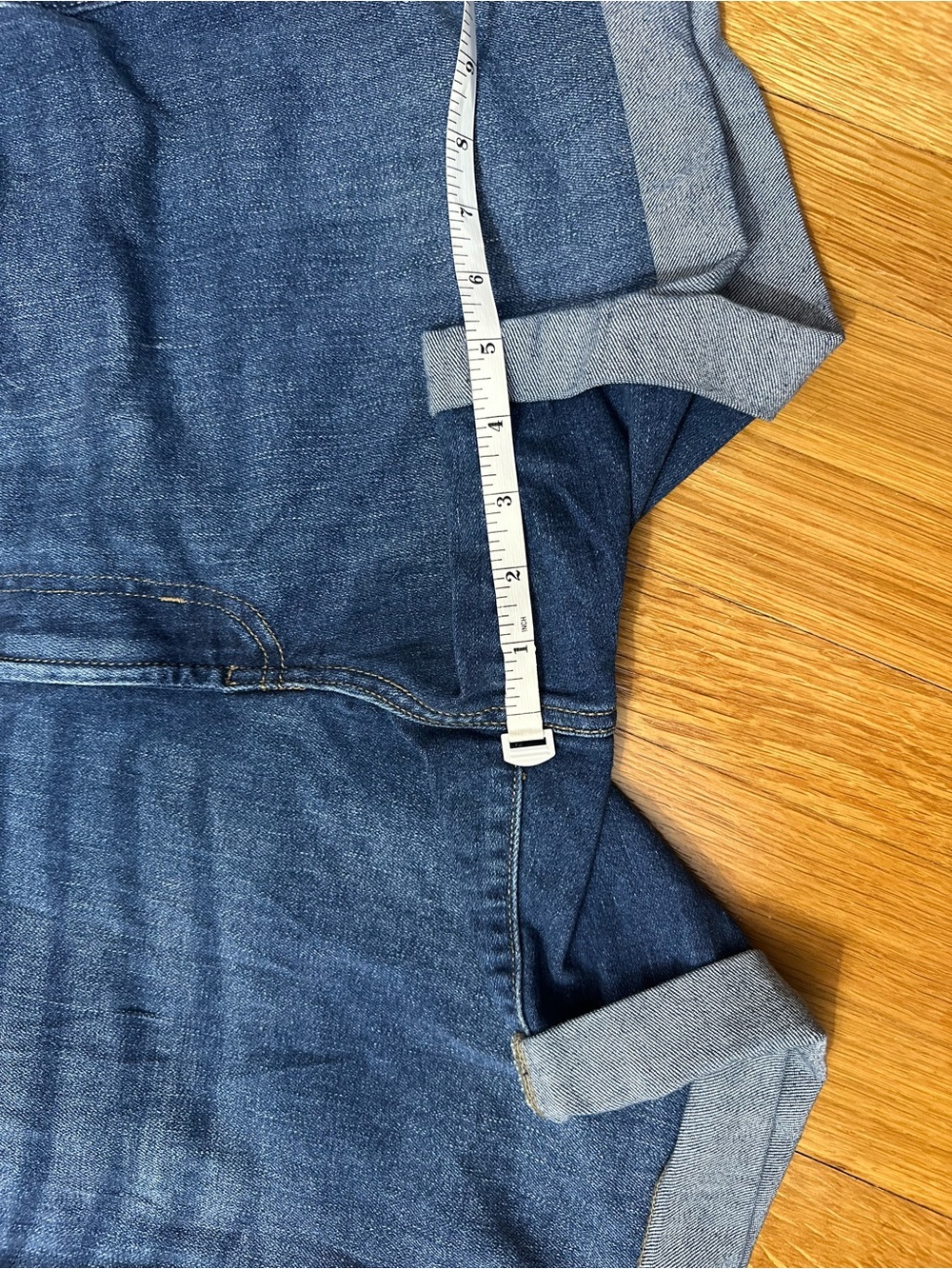 Old Navy Dark Blue Roll Cuff Denim Shorts Size 16 - Picture 4 of 4
